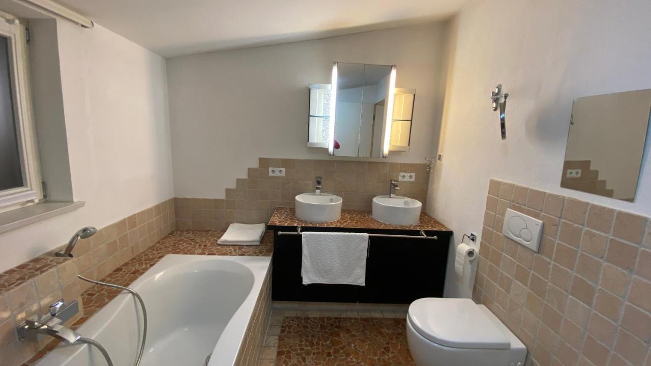 Fewo Luxus Wohnung Im Eigenen Ferienhaus, 120 Qm, Naehe Regensburg Mit Balkon, Terrasse & Garten, Gute Zuganbindung Laber Exteriér fotografie