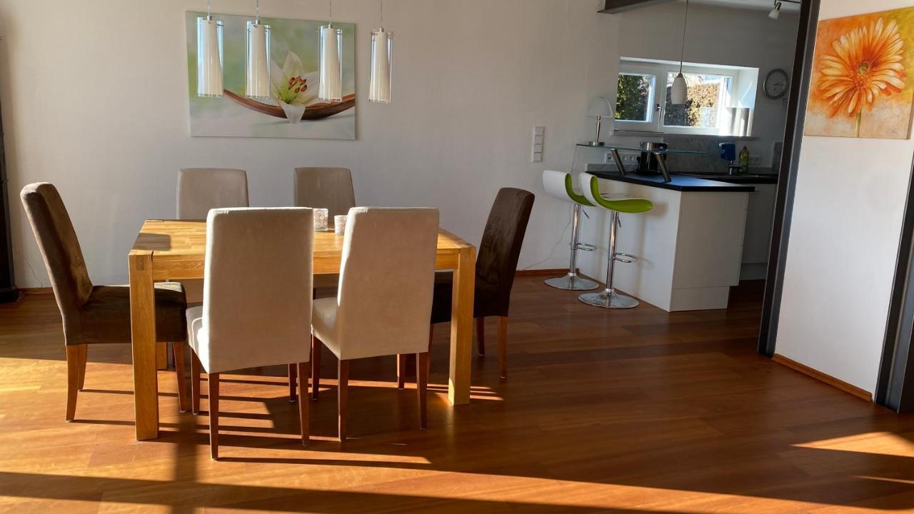 Fewo Luxus Wohnung Im Eigenen Ferienhaus, 120 Qm, Naehe Regensburg Mit Balkon, Terrasse & Garten, Gute Zuganbindung Laber Exteriér fotografie