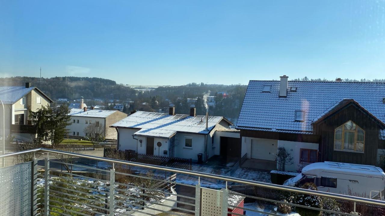 Fewo Luxus Wohnung Im Eigenen Ferienhaus, 120 Qm, Naehe Regensburg Mit Balkon, Terrasse & Garten, Gute Zuganbindung Laber Exteriér fotografie
